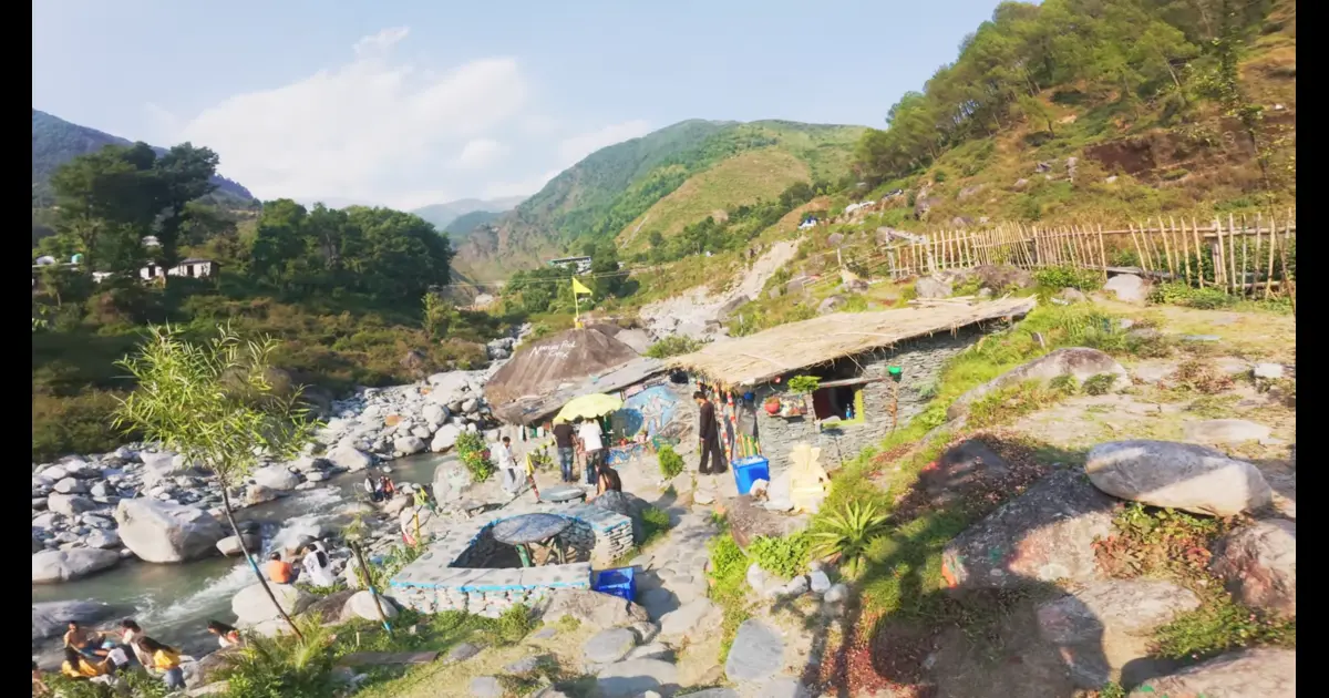 Nature Pool Cafe Rakkar, Dharamshala: Hidden Water Spot